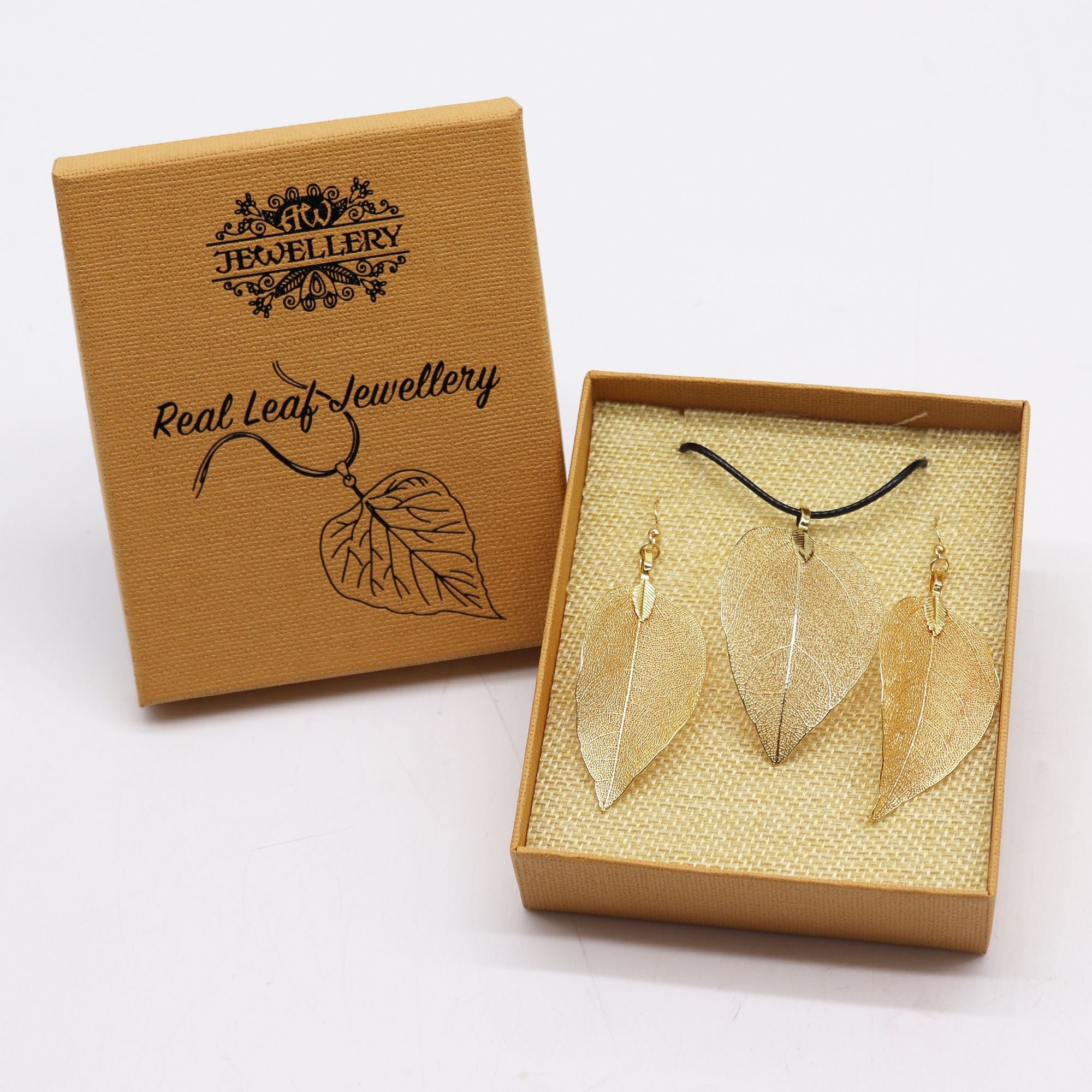 Ketting & Oorbellen Set - Bravery Leaf (Goud)