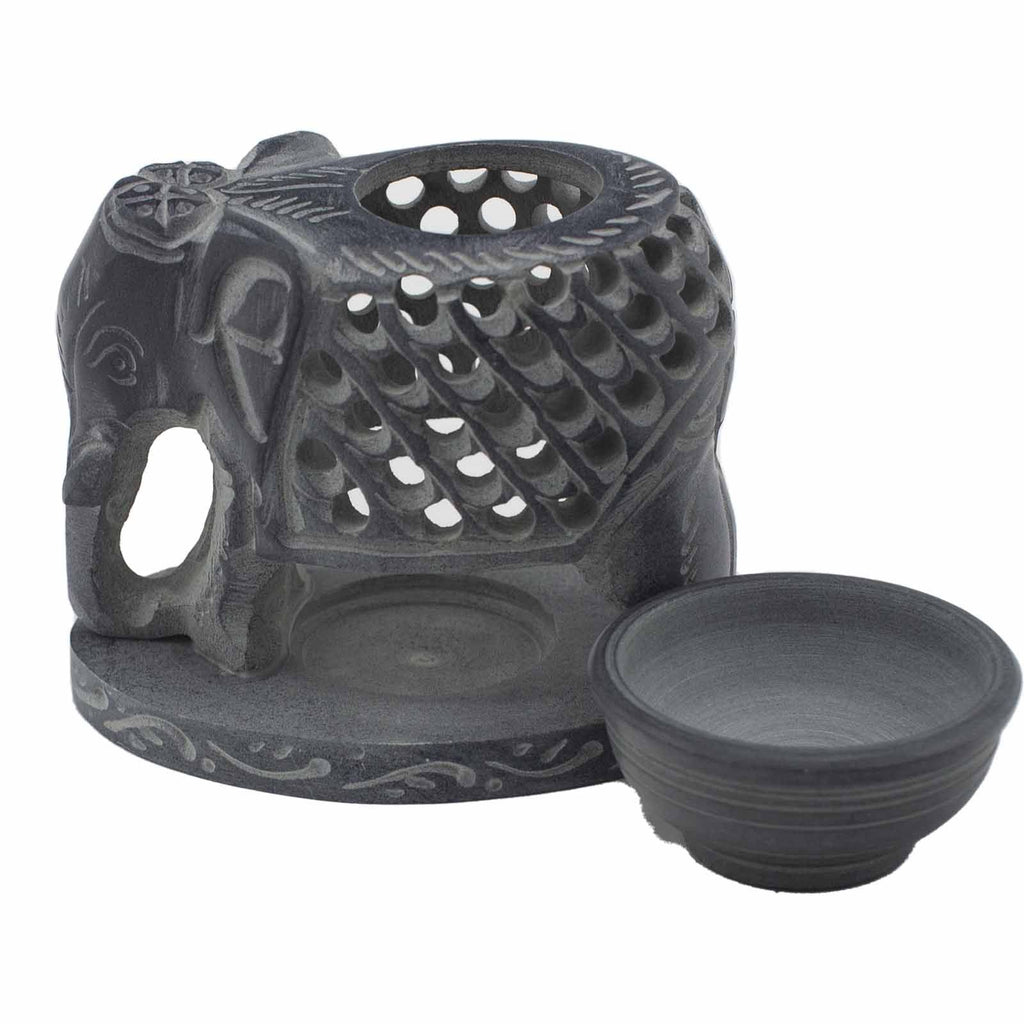 Speksteen Oliebrander – Staande Olifant 10,5cm